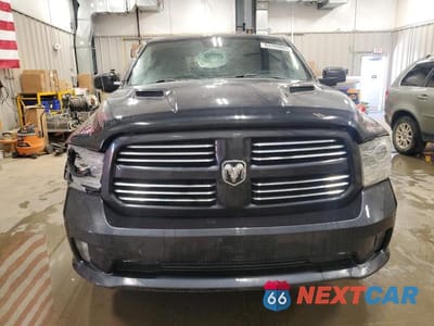 Piąte zdjęcie samochodu w środku: 2014 RAM 1500 SPORT VIN:1C6RR7HT7ES460232 - miniatura