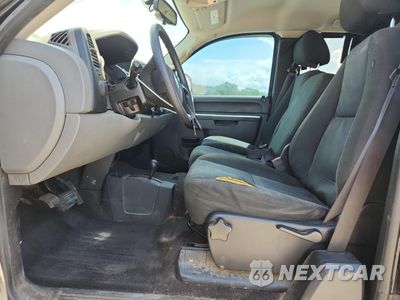 Zdjęcie 7 z 14 samochodu: 2013 CHEVROLET SILVERADO K1500 LS VIN:1GCRKREA1DZ121998 - miniatura