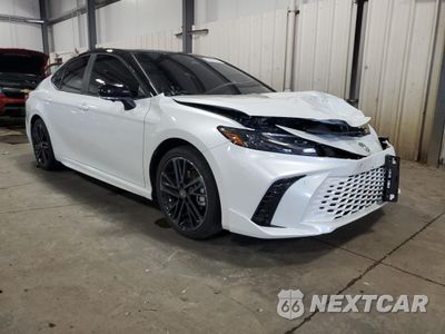 Czwarte zdjęcie samochodu z boku: 2025 TOYOTA CAMRY XSE VIN:4T1DBADK4SU026248 - miniatura