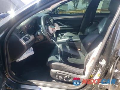 Zdjęcie 7 z 12 samochodu: 2015 BMW M5 VIN:WBSFV9C51FD594924 - miniatura