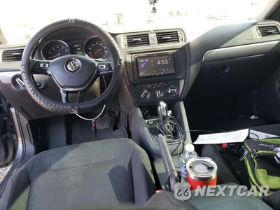 Zdjęcie 8 z 12 samochodu: 2015 VOLKSWAGEN JETTA SE VIN:3VWD17AJ2FM257971 - miniatura