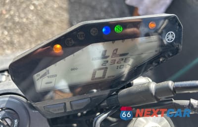 Zdjęcie 8 z 15 samochodu: 2019 YAMAHA MT09 VIN:JYARN53E0KA004605 - miniatura