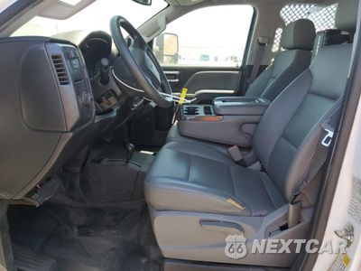 Zdjęcie 7 z 12 samochodu: 2017 CHEVROLET SILVERADO K2500 HEAVY DUTY VIN:1GC2KUEG7HZ308404 - miniatura