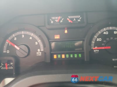 Zdjęcie 8 z 11 samochodu: 2019 FORD ECONOLINE E450 SUPER DUTY CUTAWAY VAN VIN:1FDXE4FS9KDC47153 - miniatura