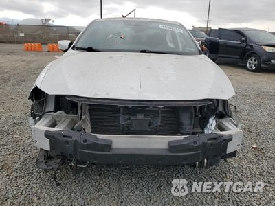 Piąte zdjęcie samochodu w środku: 2019 ACURA ILX PREMIUM A-SPEC VIN:19UDE2F86KA000269 - miniatura