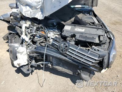 Zdjęcie 11 z 15 samochodu: 2013 VOLKSWAGEN PASSAT SEL VIN:1VWCN7A31DC122318 - miniatura