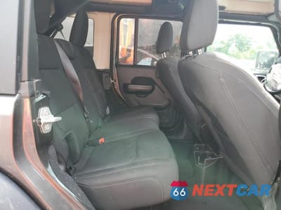 Zdjęcie 10 z 12 samochodu: 2018 JEEP WRANGLER UNLIMITED SPORT VIN:1C4HJXDG9JW253106 - miniatura