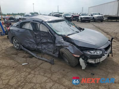 Czwarte zdjęcie samochodu z boku: 2018 HONDA CIVIC LX VIN:2HGFC2F57JH599848 - miniatura