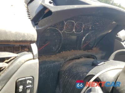 Zdjęcie 9 z 13 samochodu: 2015 CHEVROLET SUBURBAN K1500 LT VIN:1GNSKJKCXFR621581 - miniatura