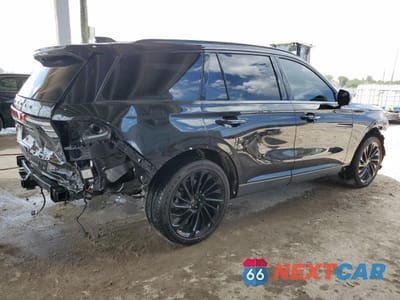 Trzecie zdjęcie samochodu z tyłu: 2025 LINCOLN AVIATOR RESERVE VIN:5LM5J7XC7SGL05509 - miniatura