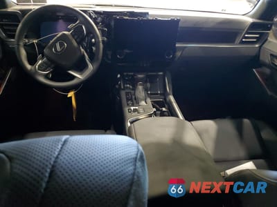 Zdjęcie 8 z 12 samochodu: 2024 LEXUS GX 550 PREMIUM/PREMIUM+ VIN:JTJTBCDX5R5034545 - miniatura