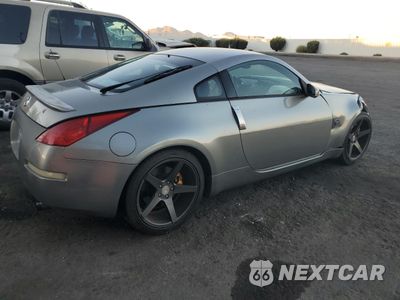 Trzecie zdjęcie samochodu z tyłu: 2005 NISSAN 350Z COUPE VIN:JN1AZ34D65M608469 - miniatura