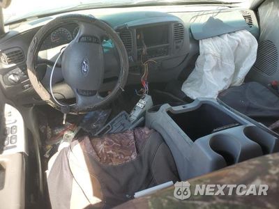 Zdjęcie 8 z 12 samochodu: 2003 FORD F150 SUPERCREW VIN:1FTRW08L03KB72638 - miniatura