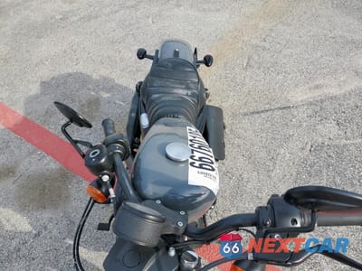 Piąte zdjęcie samochodu w środku: 2022 HARLEY-DAVIDSON XL883 N VIN:1HD4LE212NB402480 - miniatura
