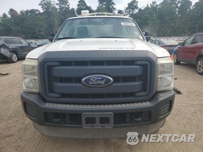 Piąte zdjęcie samochodu w środku: 2013 FORD F250 SUPER DUTY VIN:1FTBF2B60DEB31085 - miniatura