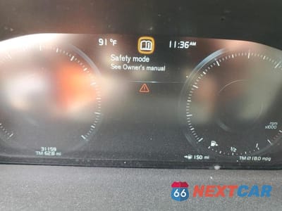 Zdjęcie 9 z 13 samochodu: 2016 VOLVO XC90 T6 VIN:YV4A22PK3G1035196 - miniatura