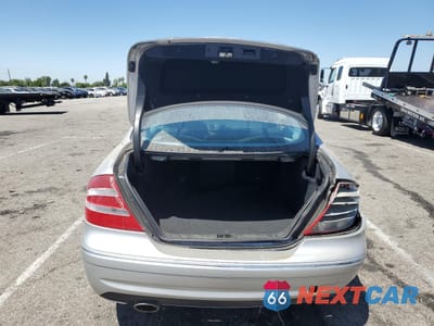 Zdjęcie 6 z 12 samochodu: 2003 MERCEDES-BENZ CLK 500 VIN:WDBTJ75J13F041726 - miniatura