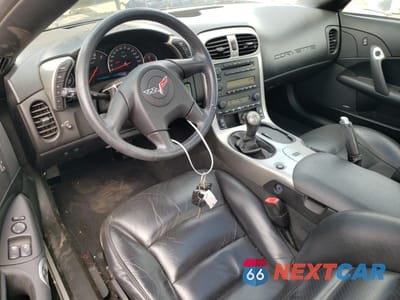 Zdjęcie 8 z 14 samochodu: 2005 CHEVROLET CORVETTE VIN:1G1YY24U955131029 - miniatura