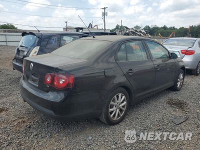Trzecie zdjęcie samochodu z tyłu: 2010 VOLKSWAGEN JETTA SE VIN:3VWRZ7AJ2AM115983 - miniatura