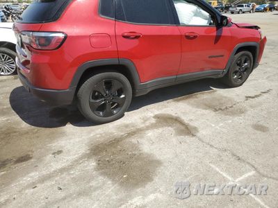 Trzecie zdjęcie samochodu z tyłu: 2018 JEEP COMPASS LATITUDE VIN:3C4NJCBB4JT499926 - miniatura