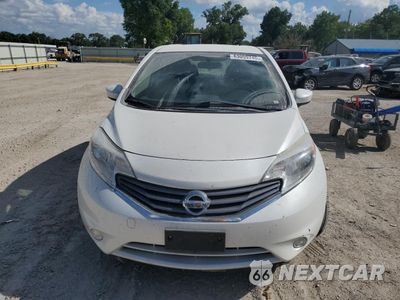 Piąte zdjęcie samochodu w środku: 2016 NISSAN VERSA NOTE S VIN:3N1CE2CP2GL403836 - miniatura