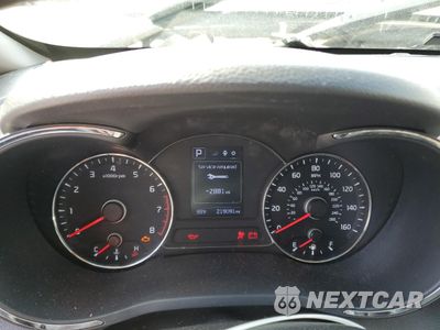Zdjęcie 9 z 14 samochodu: 2017 KIA FORTE LX VIN:3KPFL4A70HE143280 - miniatura