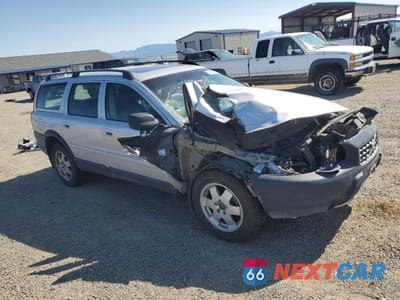 Czwarte zdjęcie samochodu z boku: 2004 VOLVO XC70 VIN:YV1SZ59H241124690 - miniatura