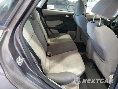 Zdjęcie 10 z 12 samochodu: 2014 FORD FOCUS VIN:1FADP3K23EL104877 - miniatura