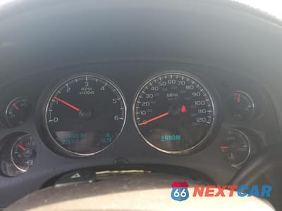 Zdjęcie 17 z 26 samochodu: 2010 GMC YUKON XL DENALI VIN:1GKUKMEF3AR151142 - miniatura