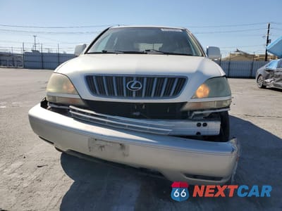 Piąte zdjęcie samochodu w środku: 2001 LEXUS RX 300 VIN:JTJGF10U830155922 - miniatura