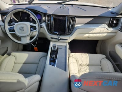 Zdjęcie 8 z 15 samochodu: 2025 VOLVO XC60 ULTRA VIN:YV4H60RM3S1056709 - miniatura