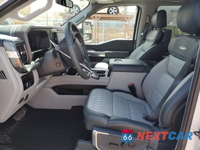 Zdjęcie 7 z 15 samochodu: 2024 FORD SUPER DUTY F-450 W/D VIN:1FT8W4DM2REE76630 - miniatura