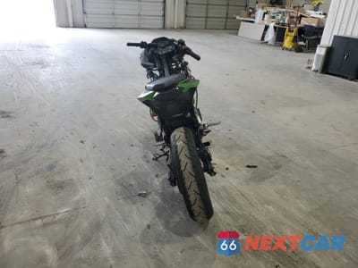 Czwarte zdjęcie samochodu z boku: 2014 KAWASAKI EX300 A VIN:JKAEX8A15EA003995 - miniatura