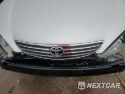 Zdjęcie 11 z 13 samochodu: 2005 TOYOTA CAMRY LE VIN:4T1BE32K05U625701 - miniatura