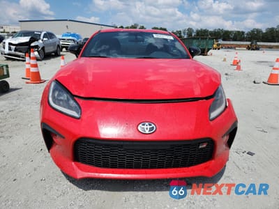 Piąte zdjęcie samochodu w środku: 2022 TOYOTA GR 86 VIN:JF1ZNBC13N8754243 - miniatura