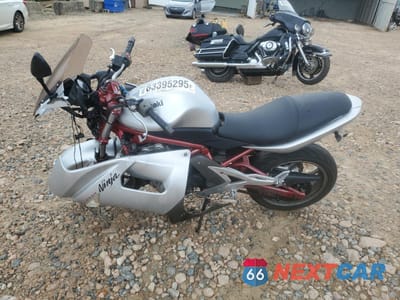 Trzecie zdjęcie samochodu z tyłu: 2006 KAWASAKI EX650 A6F VIN:JKAEXEA156A003415 - miniatura