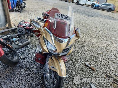 Drugie zdjęcie samochodu z przodu: 2018 HONDA GL1800 D VIN:JH2SC7975JK000260 - miniatura