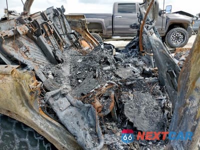 Zdjęcie 11 z 12 samochodu: 2018 JEEP WRANGLER UNLIMITED SPORT VIN:1C4HJXDG7JW189759 - miniatura