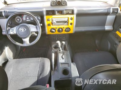 Zdjęcie 8 z 13 samochodu: 2007 TOYOTA FJ CRUISER VIN:JTEBU11FX70052800 - miniatura