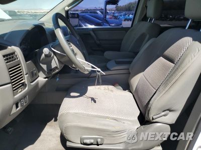 Zdjęcie 7 z 13 samochodu: 2004 NISSAN ARMADA SE VIN:5N1AA08A64N727906 - miniatura