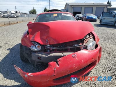 Piąte zdjęcie samochodu w środku: 1999 MAZDA MX-5 MIATA VIN:JM1NB353XX0115249 - miniatura