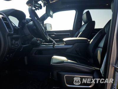 Zdjęcie 7 z 14 samochodu: 2025 RAM 1500 LARAMIE VIN:1C6SRFJP4SN506439 - miniatura