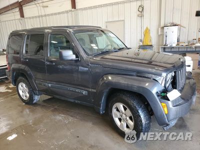 Czwarte zdjęcie samochodu z boku: 2010 JEEP LIBERTY SPORT VIN:1J4PN2GK7AW167922 - miniatura