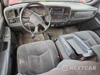 Zdjęcie 8 z 14 samochodu: 2004 CHEVROLET SILVERADO K1500 VIN:1GCEK19T74E288966 - miniatura