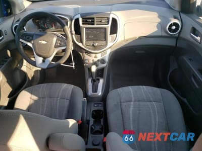 Zdjęcie 8 z 13 samochodu: 2018 CHEVROLET SONIC LT VIN:1G1JD5SH4J4140838 - miniatura