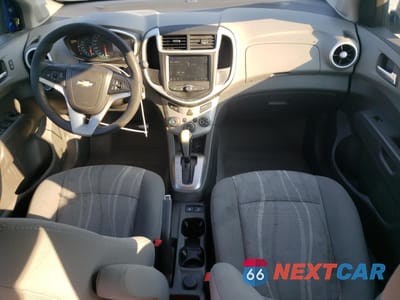 Zdjęcie 8 z 13 samochodu: 2018 CHEVROLET SONIC LT VIN:1G1JD5SH4J4140838 - miniatura