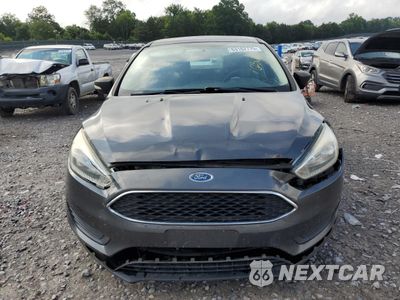 Piąte zdjęcie samochodu w środku: 2016 FORD FOCUS SE VIN:1FADP3F21GL357046 - miniatura