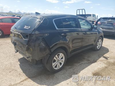 Trzecie zdjęcie samochodu z tyłu: 2017 KIA SPORTAGE LX VIN:KNDPMCAC9H7040657 - miniatura