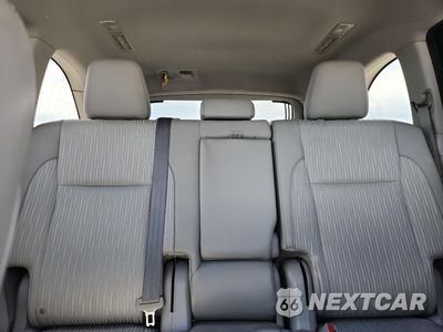 Zdjęcie 10 z 13 samochodu: 2015 TOYOTA HIGHLANDER LE VIN:5TDBKRFH7FS085140 - miniatura