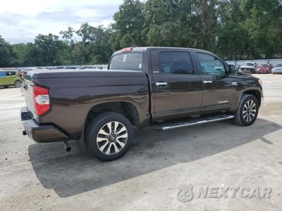 Trzecie zdjęcie samochodu z tyłu: 2020 TOYOTA TUNDRA CREWMAX LIMITED VIN:5TFFY5F1XLX266508 - miniatura